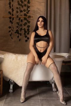 Mona, +420 627 447 273