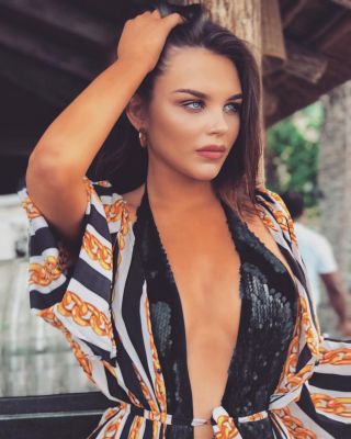Visit Beirut escort available 24 7. Book at +961762849810