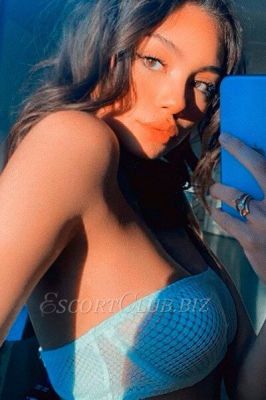 Ruth is an escort at a cheap price, LBP 500 per hour