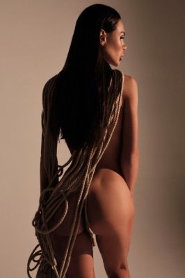 escort service Ariana