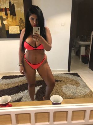 Busty Beirut escort Rowan, 27 y.o.