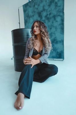 Romani girl (49 kg; 157 cm) wants sex