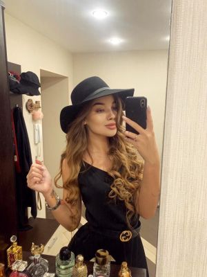 Older escorts: Larissa, age: 29. Available 24 7