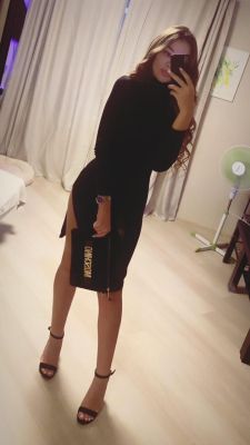 Larissa — ad and pictures