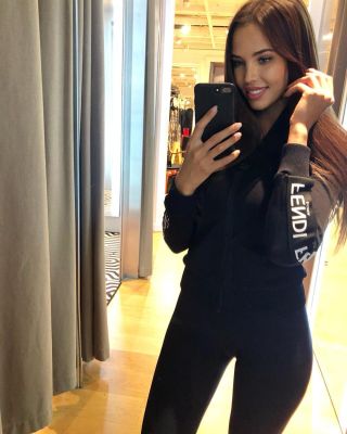 Vip escort in lebanon: Chysanthe wants to meet a gentleman