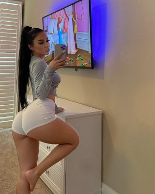 Sex with a hooker in Beirut: Tahlia