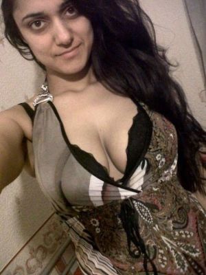 Asian escort in Beirut for classic and oral sex for LBP 500