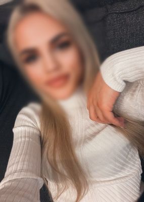 Beirut independent escort Violetta sucks for LBP 500