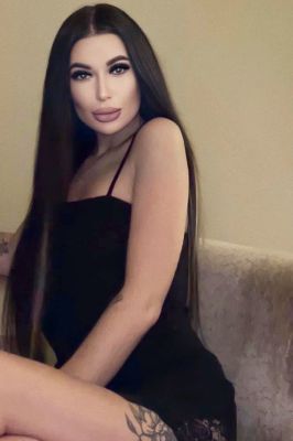 Cheap incall escort invites you to her place in lebanon