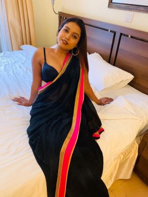 Fetish escort in Beirut meets her clients 24 7