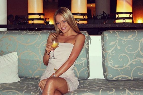 Elite model from Beirut: Rhonda with photos and reviews