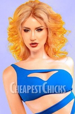 Lots of kissing and cuddling with Beirut asian escort Masika