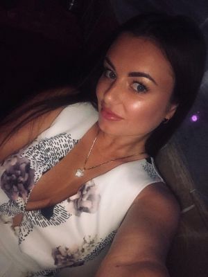 Book an escort as your female companion in Beirut 
