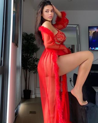 Lesbian female service from Cara 24 7
