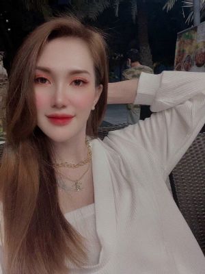 Professional escort from lesbian hooker Chantal