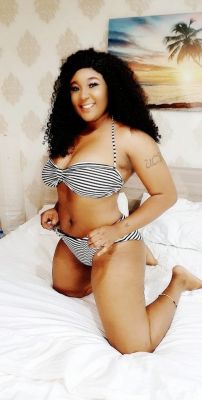 Mature female escort aged 30 is ready to meet you