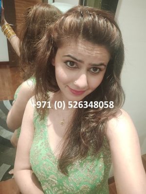 Lesbian hooker Sofia works 24 hours