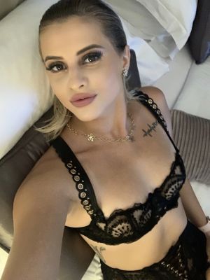 Photos of hooker Brielle on one of the best escort websites sexbeirut.club