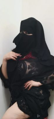 Sweet Beirut black slut (weight: 78 kg, height 179 cm)