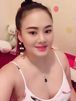 Airport escort Sabina for quick sex
