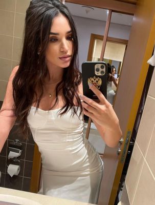 Mature female escort aged 23 is ready to meet you