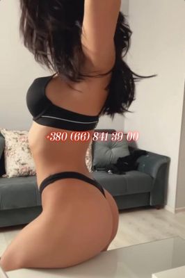 Escort profile of Jessie with pics and reviews