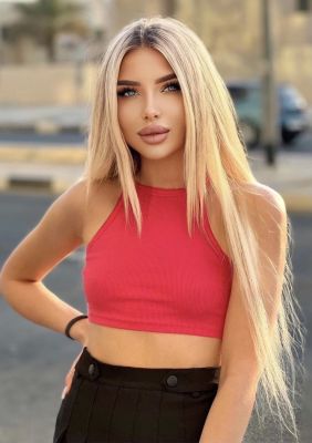 One of the best arab escorts in Beirut: Meranda, phone number +961702151103