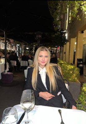 Top escort asian Beirut girl Essie will please you tonight