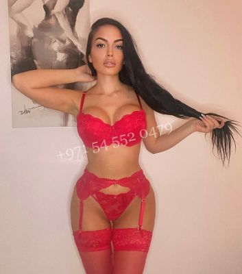 Suzanne - lesbian escort in Beirut