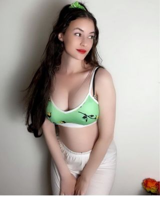 Lisa is a model for sex and massage in Beirut