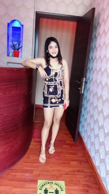See profile of a cute girl lesbian Gianna, 24 y.o