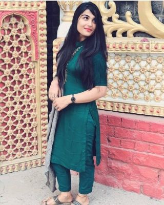 Lesbian female service from Winola 24 7