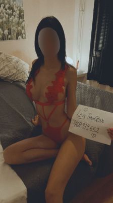 Adult date with sexy Adrienne, 175 cm, 73 kg