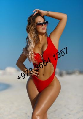 Enjoy BDSM massage from hot Aaliyah in lebanon