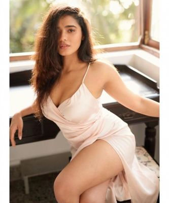 Elegant Beirut vip escort Leona (LBP 400 per hour)