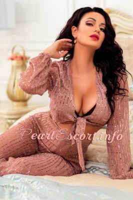 Independent escort in Beirut: Mimi wants to meet a generous man