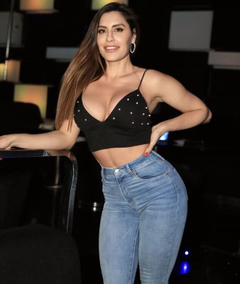 Cheap incall escort invites you to her place in lebanon