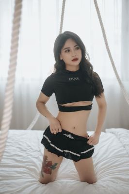 Romani girl (48 kg; 156 cm) wants sex