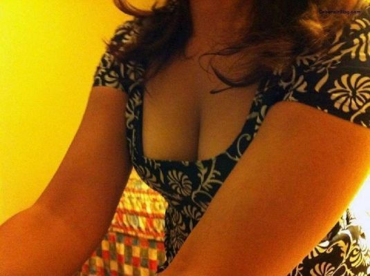 Beirut indian escort Kate, weight 79 kg, 179 cm tall
