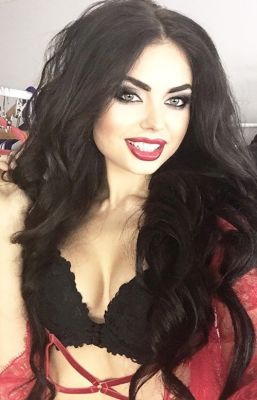Sex with independent escort Michelle (31 years old, Beirut)