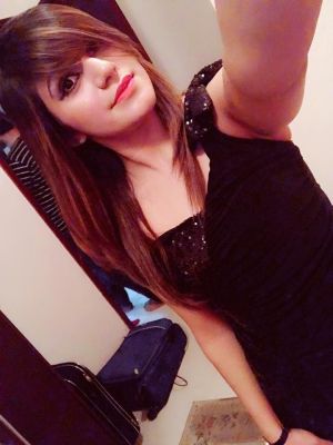 Photos of hooker Nieve in sexy escort ads on sexbeirut.club
