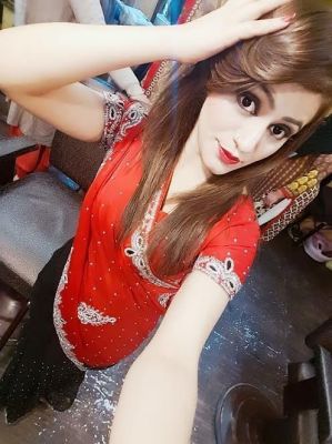 Have sex in Beirut with a 29 y.o. escort Nieve