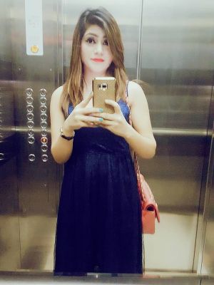 One of the sexiest babes of Beirut - Nieve will be yours for LBP 400