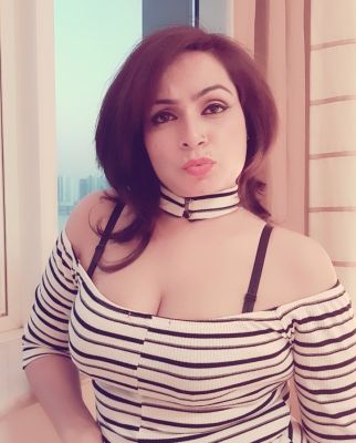 Female escort service from charming Aisha in Beirut