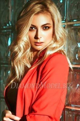 Cheap escort girl Rose sees her clients in Beirut