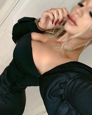 Elegant Beirut vip escort Nadia (LBP 200 per hour)