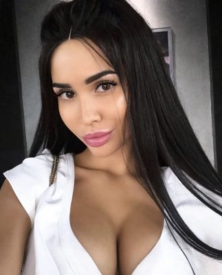 hooker Maya (Beirut)