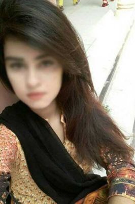 Hot babe in Beirut: Missy wants to share her passion with you
