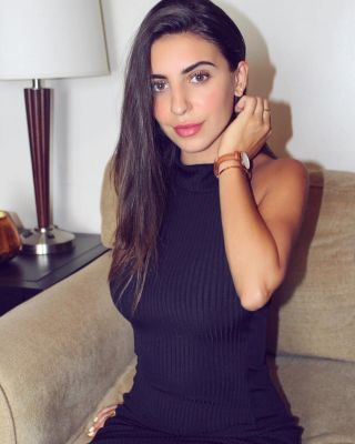 Sexy Beirut girl Talia is ready for sex