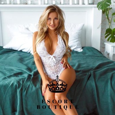 Lorraine offers sensual massage in Beirut, +961791035171